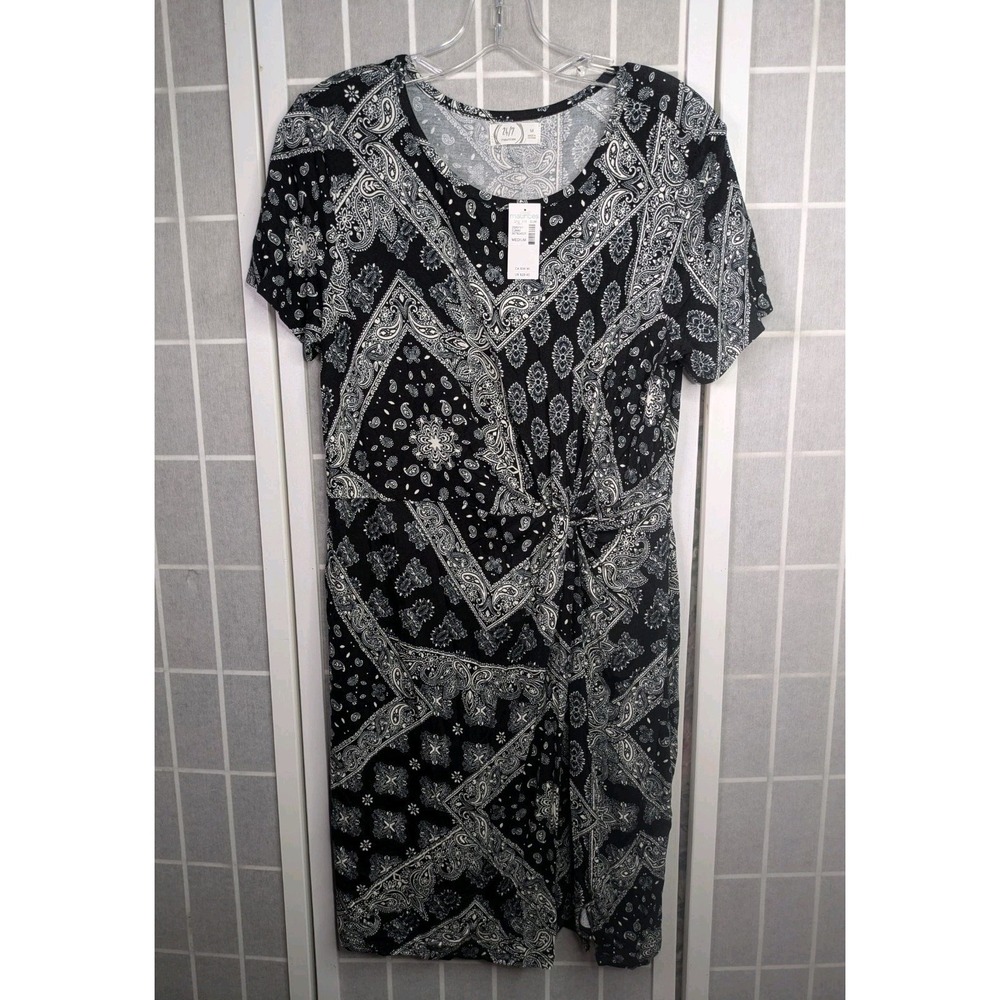 Maurices Womens Midi Dress Black White NWT $30 Paisley Medium Stretchy Rouched